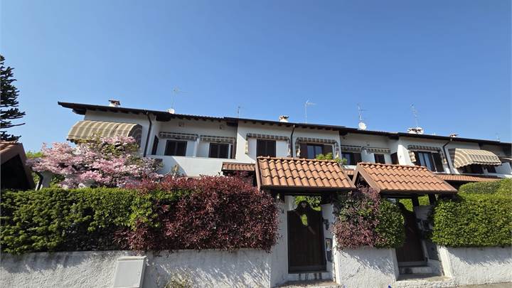 Villetta a schiera edificata nel 1994